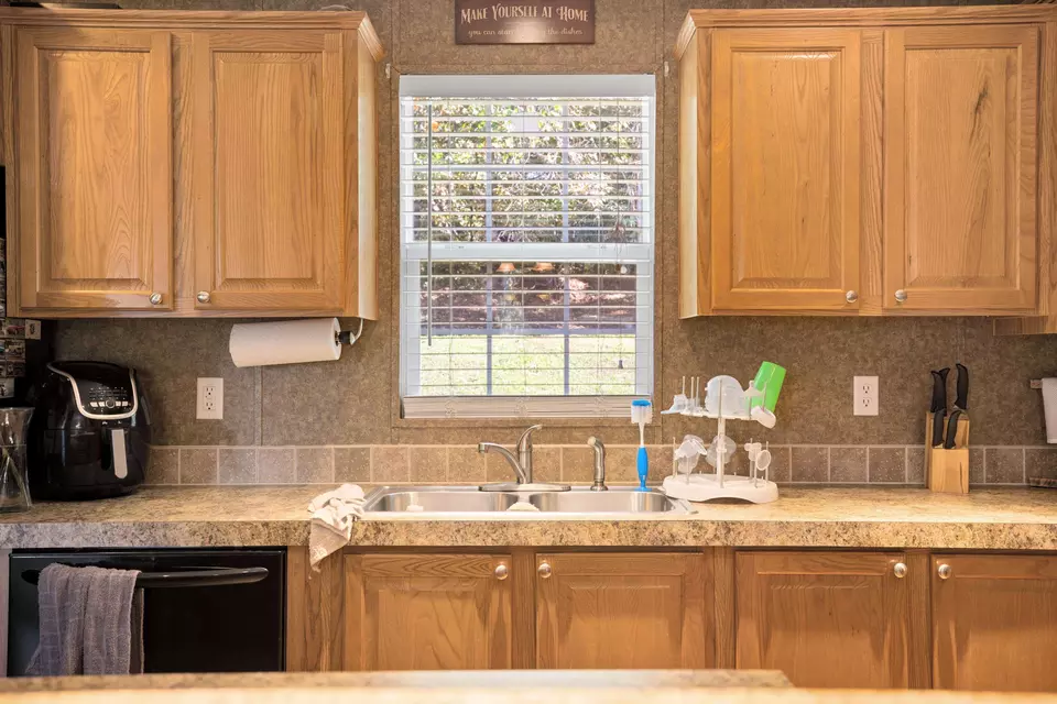  989 Georgia Ave, Waynesboro, VA 22980 photo 10