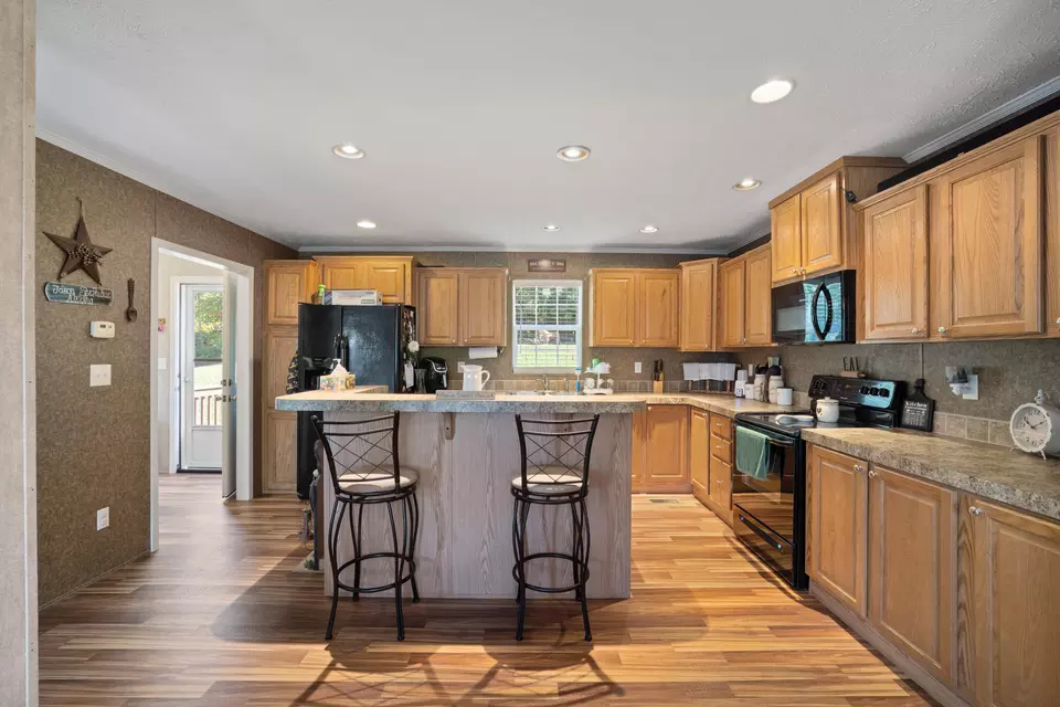  989 Georgia Ave, Waynesboro, VA 22980 photo 8