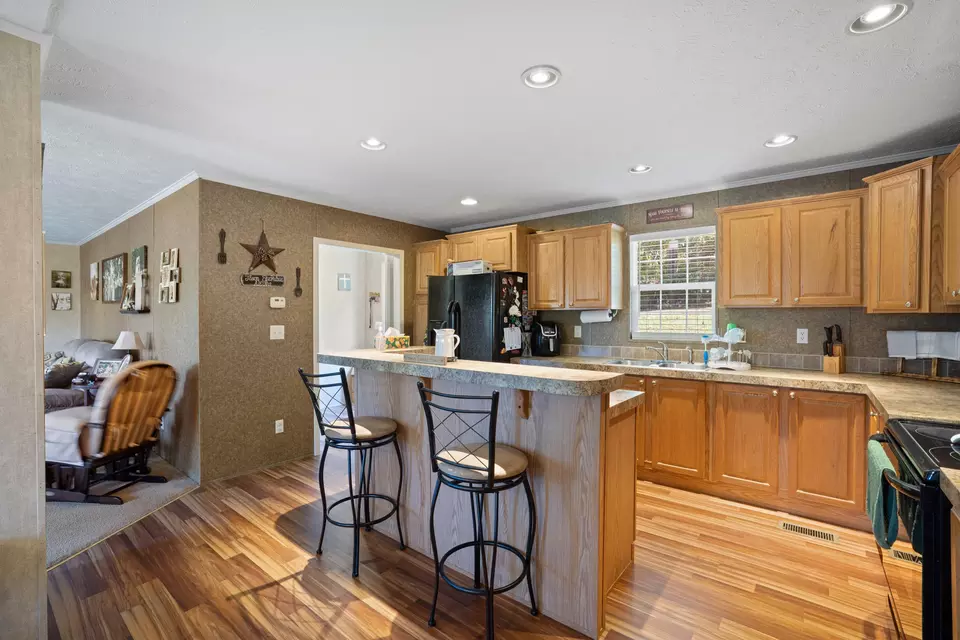  989 Georgia Ave, Waynesboro, VA 22980 photo 9