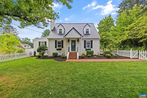 388 E Main St, Orange, VA 22960 photo 2