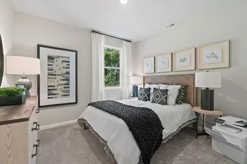 405 Stonewall Jackson Blvd, Staunton, VA 24401 photo 11