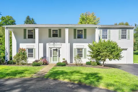 1005 E Beverley St E, Staunton, VA 24401