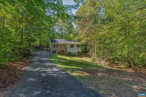 13 Mechunk Ter, Palmyra, VA 22963 photo 2