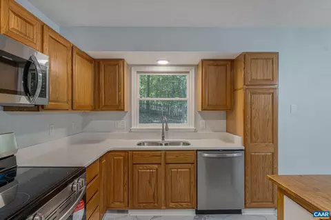 13 Mechunk Ter, Palmyra, VA 22963 photo 10