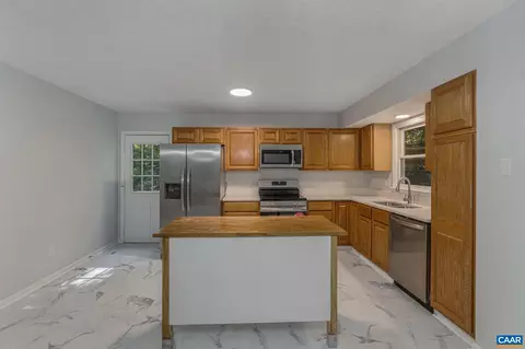 13 Mechunk Ter, Palmyra, VA 22963 photo 12