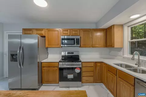 13 Mechunk Ter, Palmyra, VA 22963 photo 11