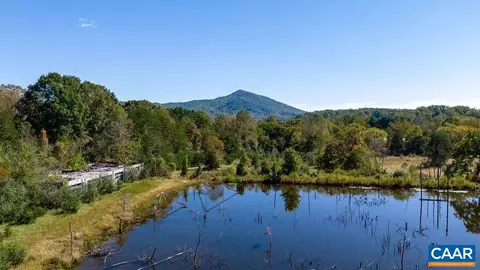 904 Rockfish School Ln, Afton, VA 22920