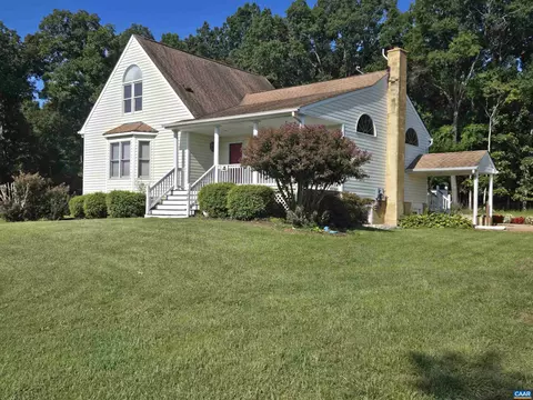 180 Cedar Lane Rd, Farmville, VA 23901