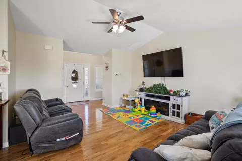 450 Coyote Run, Broadway, VA 22815 photo 8