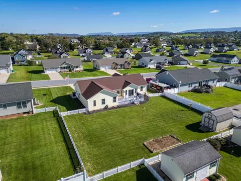 450 Coyote Run, Broadway, VA 22815 photo 48