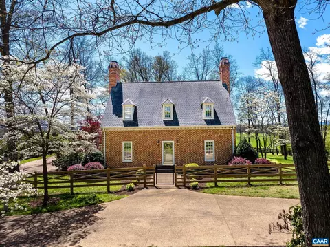 263 Baynes Rd, Waynesboro, VA 22980