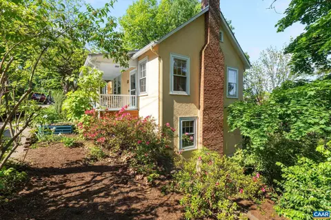 420 Altamont St, Charlottesville, VA 22902