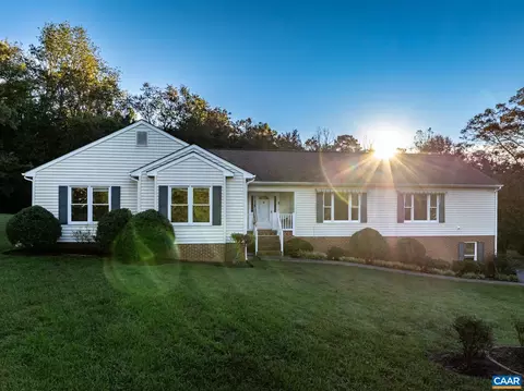 208 Rolling Hills Rd, Ruckersville, VA 22968