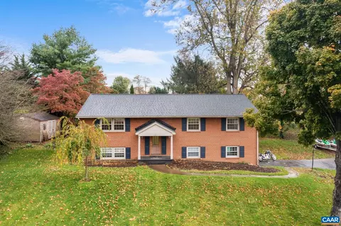 1101 Crofton Ave, Waynesboro, VA 22980