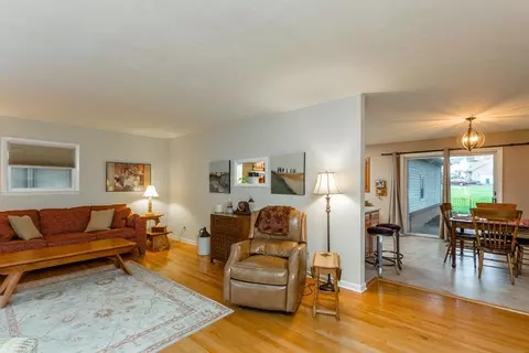 385 Westview St, Dayton, VA 22821 photo 9