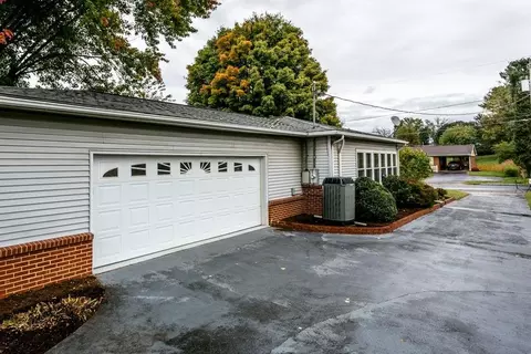 385 Westview St, Dayton, VA 22821 photo 40