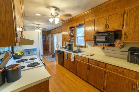 802 Ninth St, Shenandoah, VA 22849 photo 10