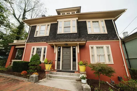 15 S Coalter St S, Staunton, VA 24401