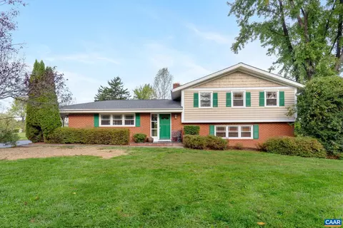 470 Stagecoach Rd, Charlottesville, VA 22902