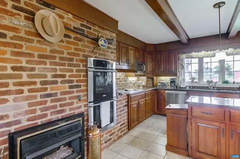 2412 James River Rd, Gladstone, VA 24553 photo 9