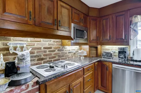 2412 James River Rd, Gladstone, VA 24553 photo 11