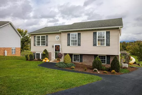 102 Kittiwake Ct, Elkton, VA 22827