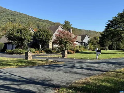 18 Black Walnut Ln #1-H B3, Nellysford, VA 22958