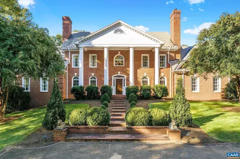 2725 Hunt Country Ln, Charlottesville, VA 22901