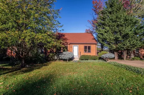 998 Rosedale Dr, Harrisonburg, VA 22801