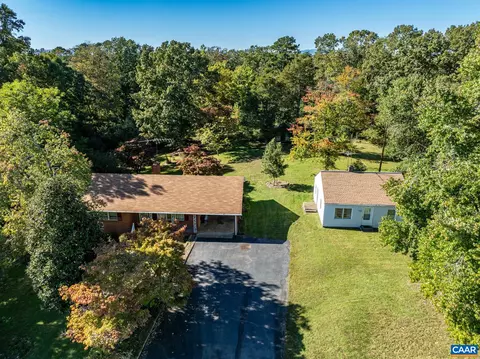 1704 Old Brook Rd, Charlottesville, VA 22901