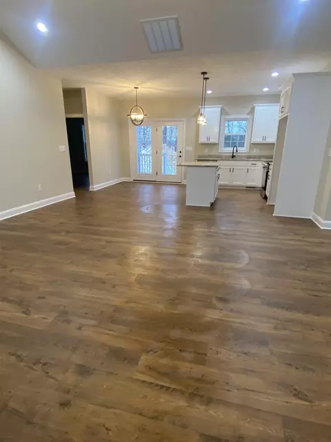 129 Spring Ridge Dr, Stuarts Draft, VA 24477 photo 3