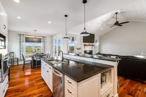 446 Guthrie Rd, Stuarts Draft, VA 24477 photo 19
