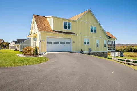 446 Guthrie Rd, Stuarts Draft, VA 24477 photo 7