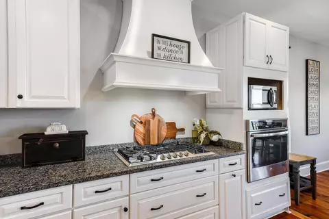446 Guthrie Rd, Stuarts Draft, VA 24477 photo 18