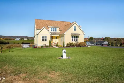 446 Guthrie Rd, Stuarts Draft, VA 24477 photo 3