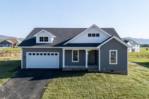 10220 Dalmatian Dr, Mcgaheysville, VA 22840
