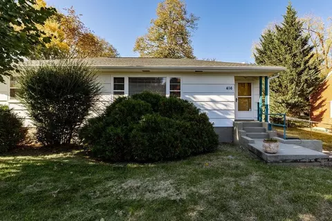 416 Parkwood Ln, Staunton, VA 24401