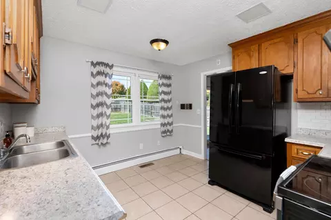 224 Cambridge Dr, Stuarts Draft, VA 24477 photo 8
