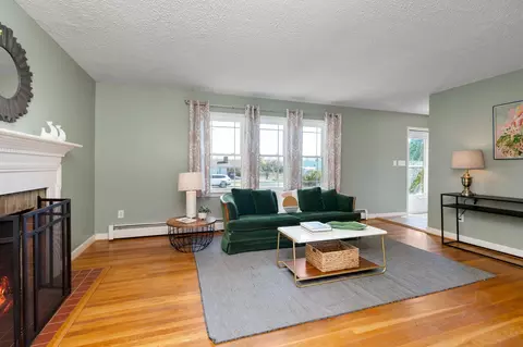 224 Cambridge Dr, Stuarts Draft, VA 24477 photo 5