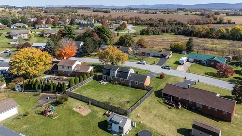 224 Cambridge Dr, Stuarts Draft, VA 24477 photo 47