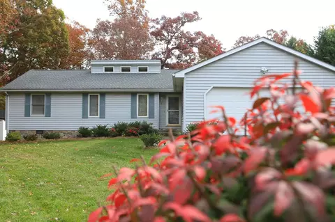 210 Cooper Dr, Stuarts Draft, VA 24477