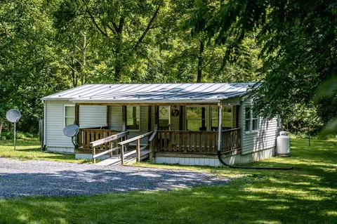 414 Bear Trap Farm Rd, Mount Solon, VA 22843
