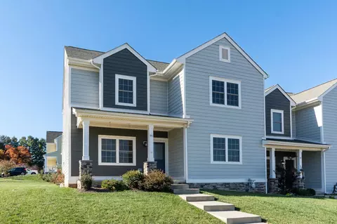 95 Whispering Oaks Dr, Staunton, VA 24401