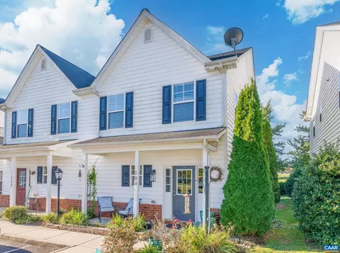 108 Villa Cir, Palmyra, VA 22963
