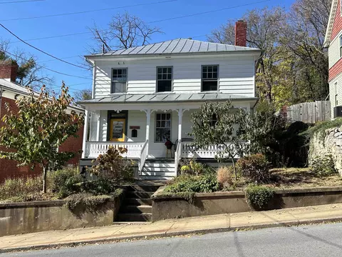 106 N Jefferson N, Staunton, VA 24401
