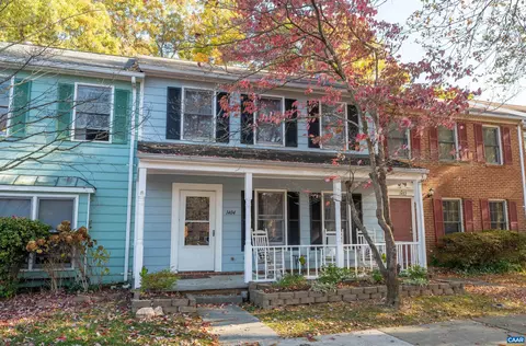 1404 Minor Ridge Ct, Charlottesville, VA 22901