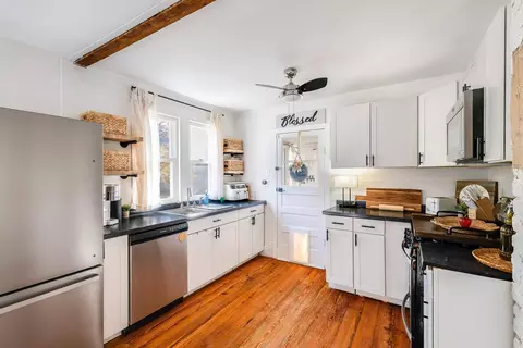 1801 Vinson St, Staunton, VA 24401