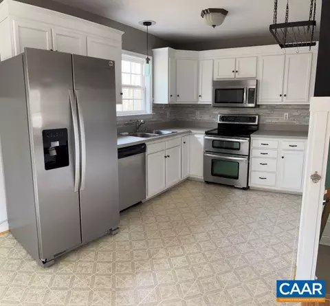 42 Hatchechubee Rd, Palmyra, VA 22963 photo 2