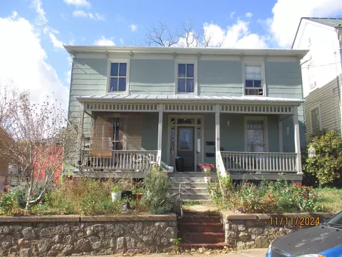 10 Jefferson, Staunton, VA 24401