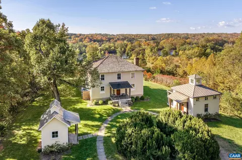170 Low Bluff Rd, Scottsville, VA 24590